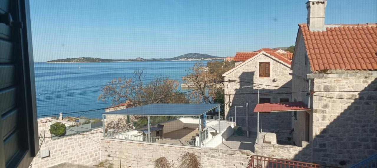 Ferienwohnung Ema Prvic Sepurine Exterior foto